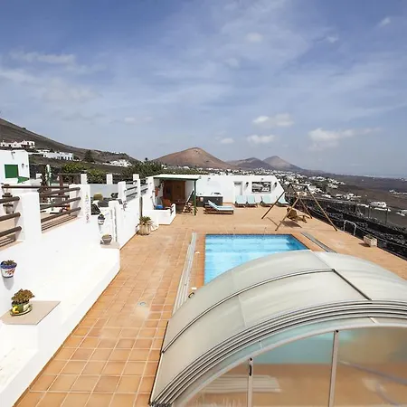Holiday home Casa Tinasoria La Asomada (Lanzarote)